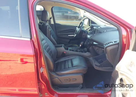 2017 Ford Escape Titanium из США, поврежденный, VIN 1FMCU0J98HUE07191